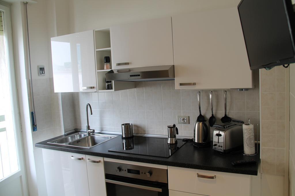 Stephenson Apartment Milano Værelse billede