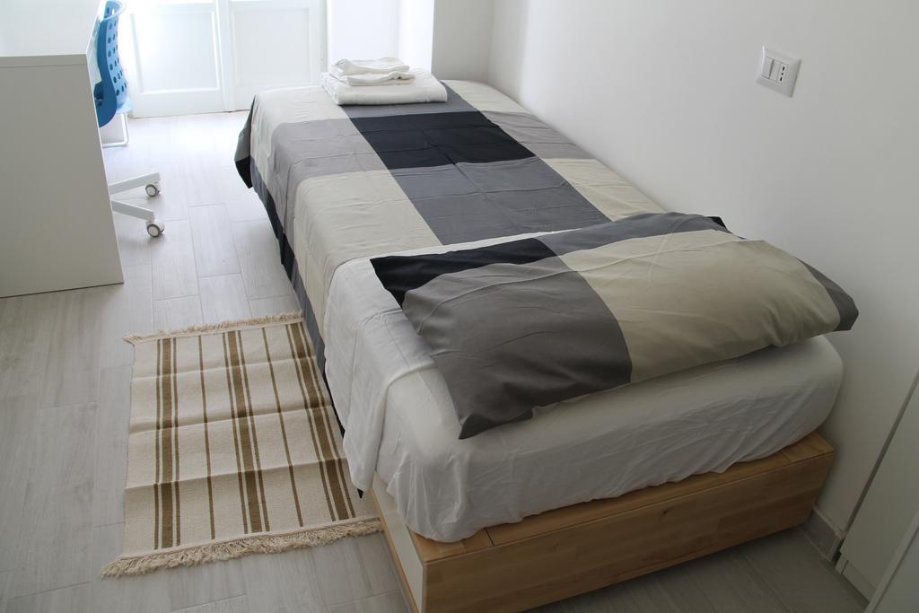 Stephenson Apartment Milano Værelse billede