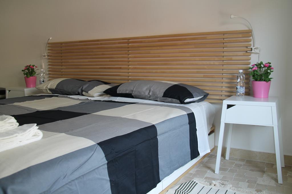 Stephenson Apartment Milano Værelse billede