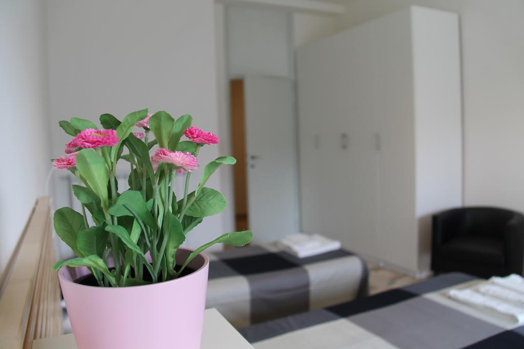 Stephenson Apartment Milano Værelse billede