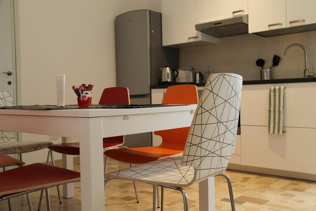 Stephenson Apartment Milano Værelse billede