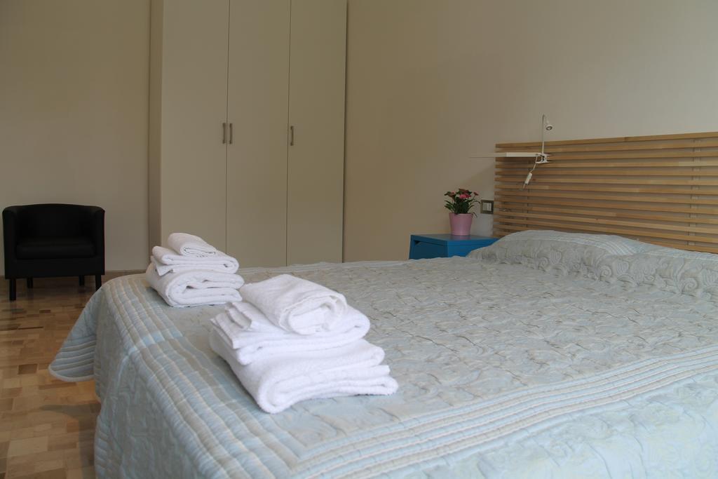 Stephenson Apartment Milano Værelse billede
